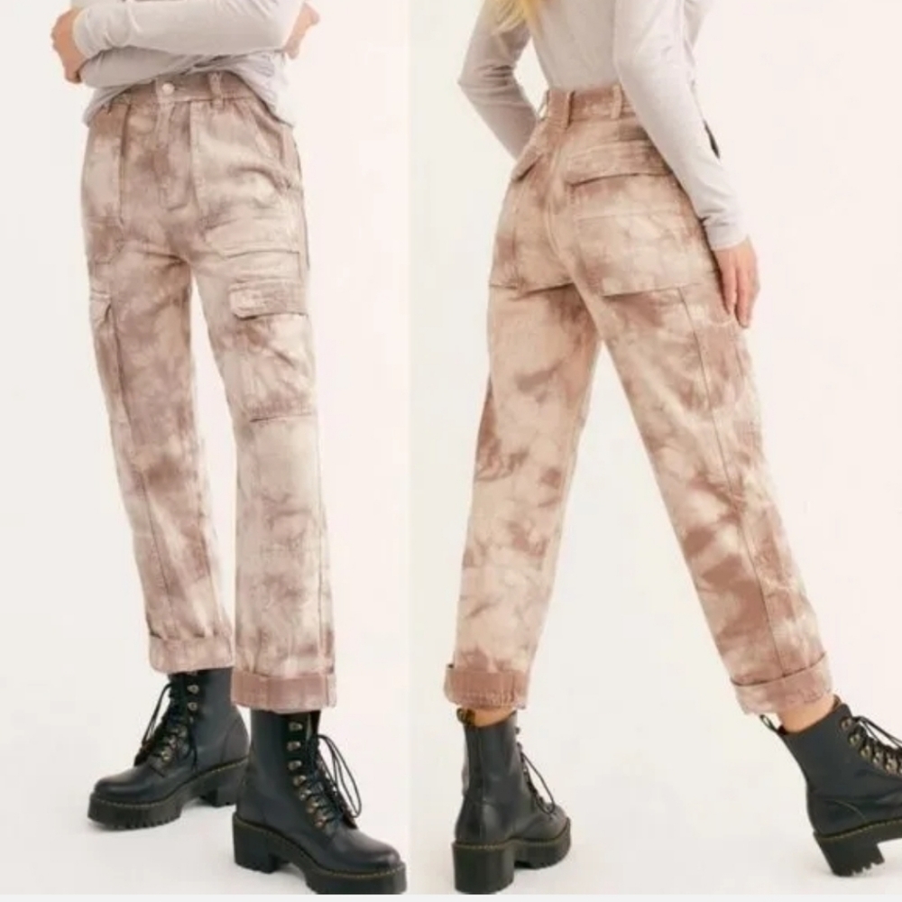 We the Free Madison utility tye dye cargo jeans womens size 25